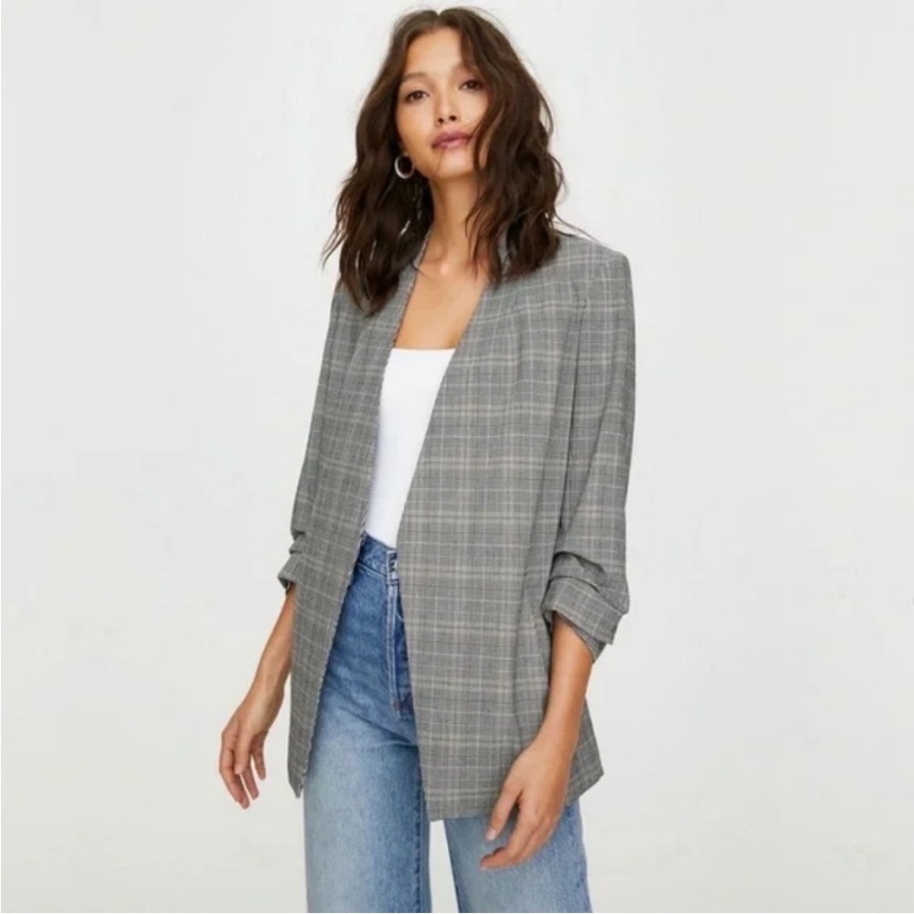 Aritzia Babaton Power Check Grey Blazer